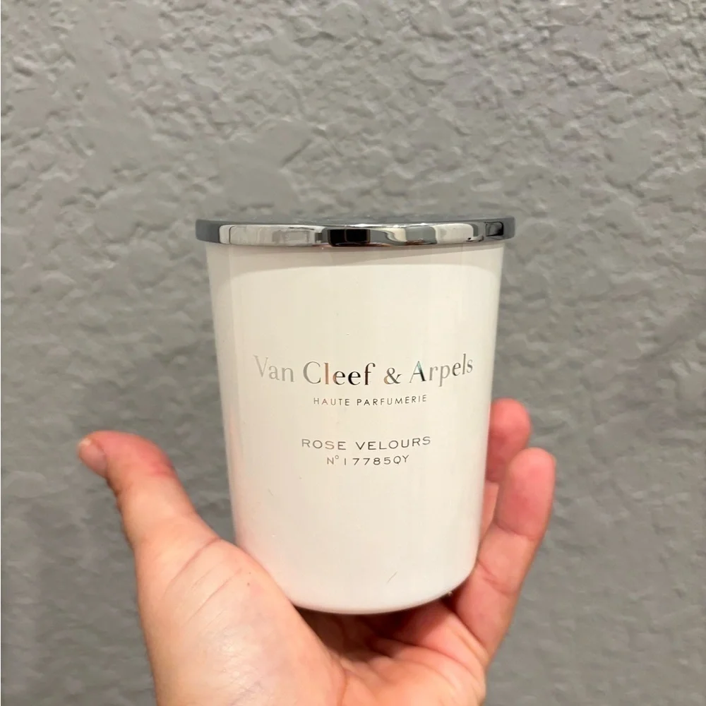 Van Cleef & Arpels candle